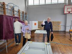 Жители Кировского района продолжают активно посещать избирательные участки для голосования на выборах Губернатора Самарской области #3