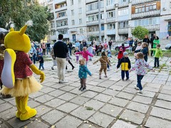 Доброй​ традицией в нашем районе стало​ проведение Дня соседа - это еще один повод, чтобы встретиться с соседями, порадоваться #5