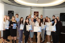 В Кировском районе поздравили молодых специалистов с Днём Учителя #12