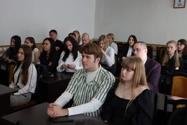 В Кировском районе поздравили молодых специалистов с Днём Учителя #8