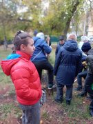 В Кировском районе в честь выдающихся педагогов-наставников посадили яблони в школьных дворах #11