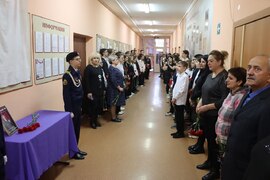 В школе № 168 в Кировском районе открыли мемориальную доску, посвящённую выпускнику Петросову Сергею Владимировичу #4