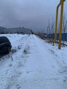 В Кировском районе продолжается очистка придомовых территорий и внутриквартальных дорог от снега и наледи #3