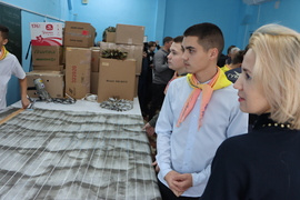 Ещё один пункт по плетению маскировочных сетей был открыт в Кировском районе в металлургическом колледже #1