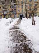 В Кировском районе продолжается усиленная уборка снега и наледи #5