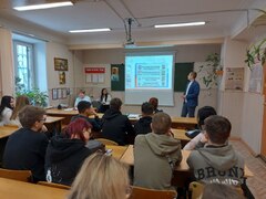 В Самарском металлургическом колледже состоялся открытый урок, который приурочен к празднованию Дня Конституции Российской Федерации #2