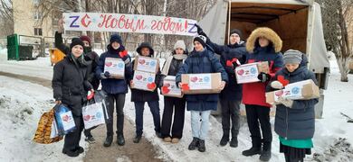 В Кировском районе продолжается добровольческая акция «Новогодняя посылка нашему солдату» #3