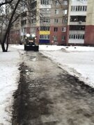 Несмотря на активное таяние снега, коммунальные службы Кировского района продолжают наводить порядок после непогоды #7