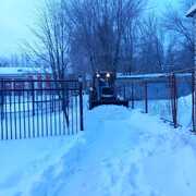 В Кировском районе продолжаются работы по уборке снега и наледи #8