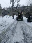 В Кировском районе продолжается усиленная уборка снега и наледи #2