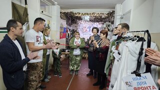 В Кировском районе открыт передвижной музей "ZOV Своих не бросаем" #6