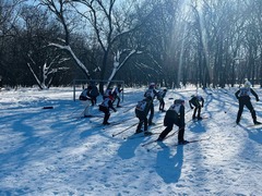 В Кировском районе прошёл районный этап соревнований школьных спортивных лиг по лыжным гонкам #8