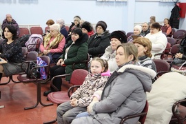 Глава Кировского района Игорь Рудаков провёл отчётную встречу с жителями посёлка Восточный #4