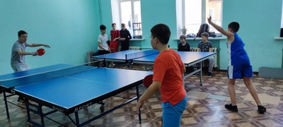 В Кировском районе продолжается районный этап городских соревнований по настольному теннису среди школьных спортивных клубов #2