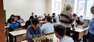 В центре детского творчества "Ирбис" прошли городские соревнования по быстрым шахматам среди школьных спортивных клубов #3