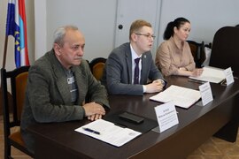 Обновлённый состав молодёжного парламента Кировского района рассказал о планируемом участии в месячнике по благоустройству, озеленению и улучшению внешнего облика #4
